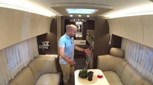 Самый большой прицеп-дача от Adria Alpina 903 HT. Короткий обзор интерьера.
