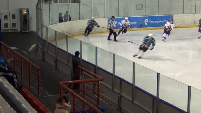 Русичи-Метеор 1. Круг 1, тур 4. Игра в #хоккей с шайбой! Омская лига! смотреть онлайн