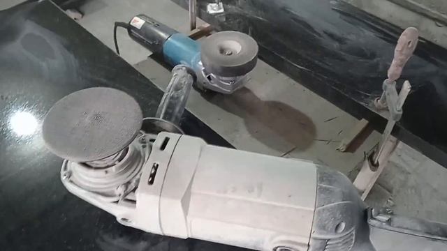 Горизонтальный  памятник из гранита: процесс изготовления