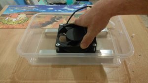 Как правильно устанавливать увлажнитель для инкубатора.И как делать не нужно.