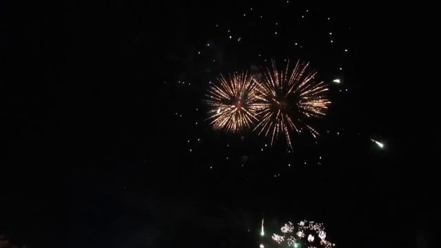 Салют на День города в Морозовске смотреть онлайн