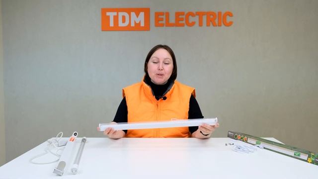 Распаковка светодиодных ламп и светильников для растений серии "ФИТО" ТМ TDM ELECTRIC смотреть онлайн