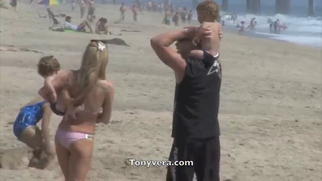 Jenna Jameson and Tito Ortiz on the beach