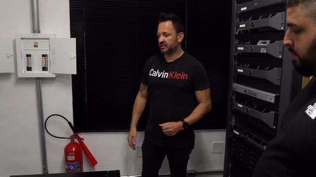 RMNETWORK - PROVEDOR COM UMA MEGA ESTRUTURA - LOUCOS NA ESTRADA смотреть онлайн