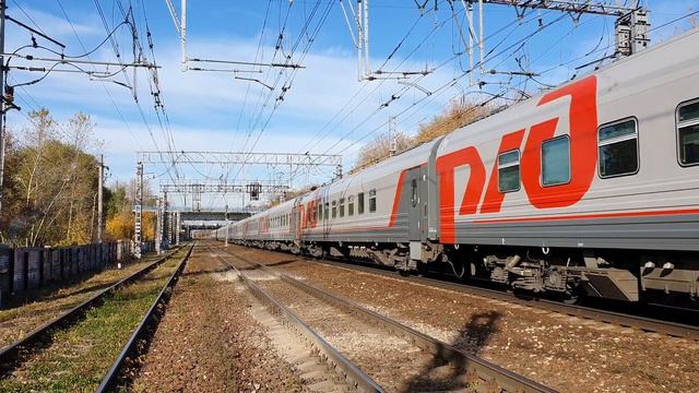 ЭП2К-412 с поездом №47 Москва-Балаково по станции Коломенское смотреть онлайн