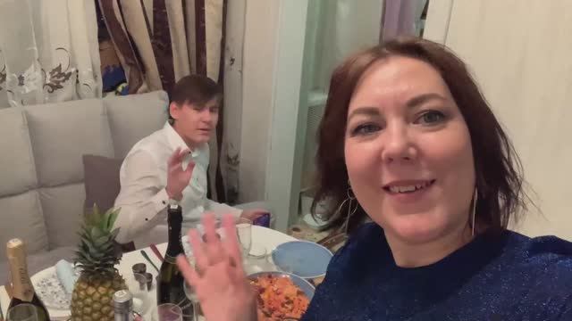 ВСТРЕЧАЕМ НОВЫЙ 2022 ГОД/ОТМЕЧАЕМ В НОВОЙ КВАРТИРЕ!/ОТКРЫВАЕМ ПОДАРКИ 31.12.21- 01.01.22