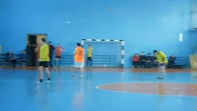 Фан-Клуб - ПТУ 110 (1 часть) смотреть онлайн