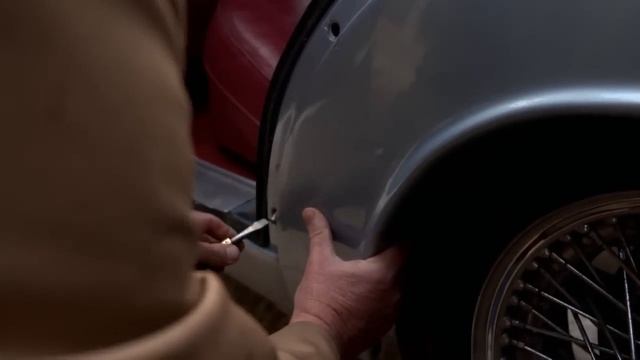 Junk & Disorderly - The Daimler 2.5 V8/V8-250 смотреть онлайн