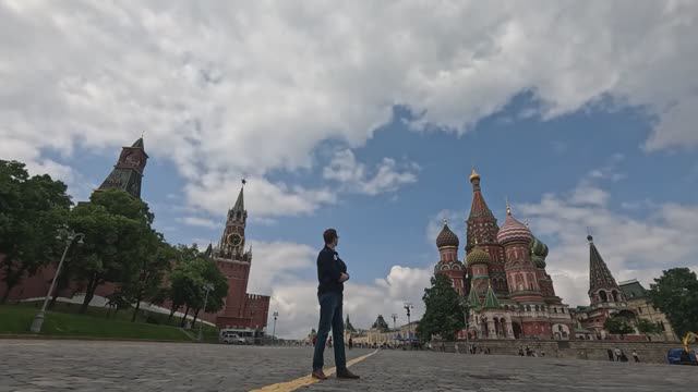 ЧАС в Москве: Красная площадь, Кремль, Храм Василия Блаженного, смена караула, вечный огонь