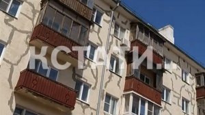 Черная полоса у самого полосатого дома в Нижнем Новгороде