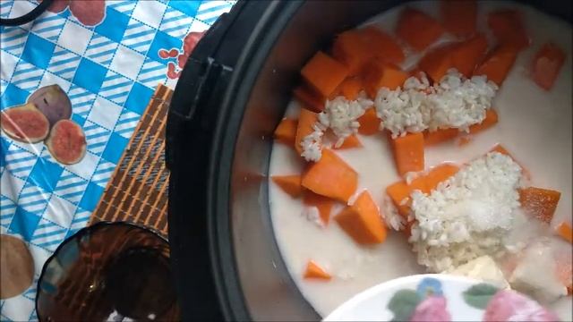 РИСОВАЯ МОЛОЧНАЯ КАША С ТЫКВОЙ.//