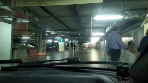 Изучаем парковку ТЦ Галерея Чижова