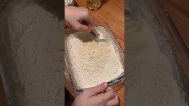 Готовим с детьми / Шарики из сгущёнки смотреть онлайн