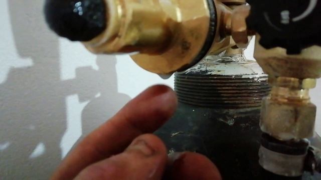 Устанавливаю наставки на борта ГАЗ 53. Варю полуавтоматом Солярис 224. смотреть онлайн