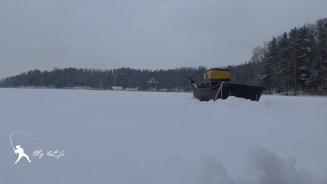 Зимняя рыбалка на чертика. Истринское водохранилище. Неуверенные поклевки попали в кадр. 7.01.2021 смотреть онлайн