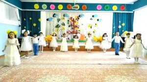 Балалар әні"ҚҰСТАР ҚАЙТЫП БАРАДЫ". әні. "Бегім ана" балабақша. 2020 ж. #Күзтуралыән #песенкапроосен