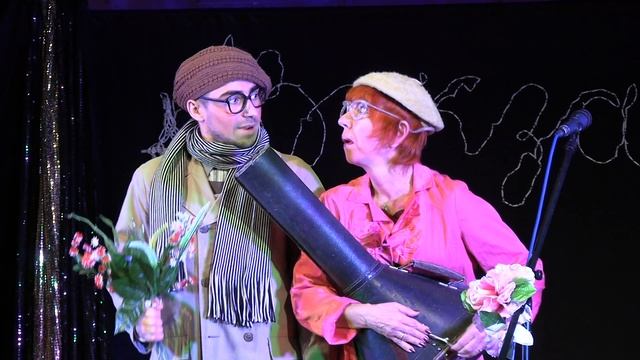 Музыкальный спектакль эстрадного театра для детей «АРТ-РЕВЮ» по рассказам С. Маршака. смотреть онлайн