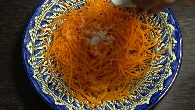 МОРКОВЬ ПО-КОРЕЙСКИ. ПРОСТОЙ И БЫСТРЫЙ РЕЦЕПТ МОРКОВКИ ПО КОРЕЙСКИ.