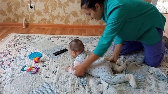 Еңбектеу / Баланы енбектету / Ползание на четвереньках смотреть онлайн