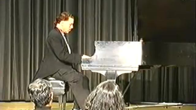 Pianist Mark Birnbaum Plays The Entertainer- Scott Joplin