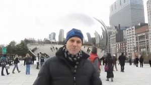 Cloud Gate Sculpture in Chicago Millenium Park