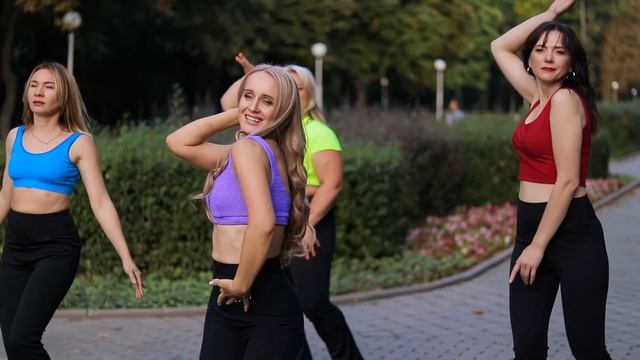 Bachata (lady style) интенсив июнь-август 2023. смотреть онлайн