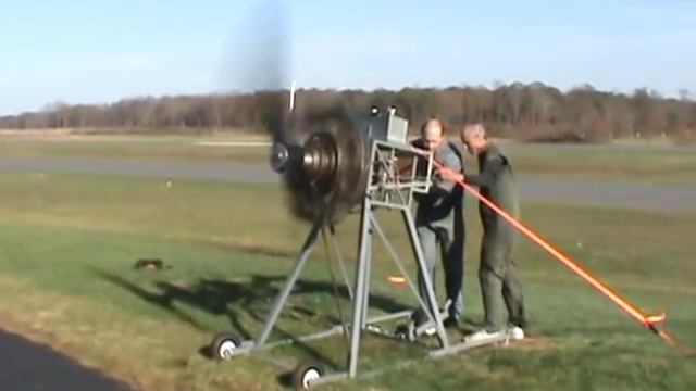 1918 Gnome rotary engine running