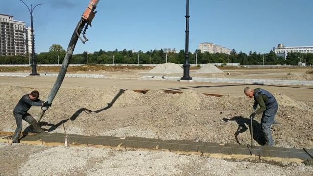 Укладка бетона бетононасосом
