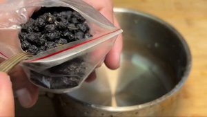 Каловые камни Растворились, Тромбов нет! Стул Мягкий, кровь Жидкая!