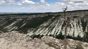 По Крыму пешком. Из ущелья Таш-Аир в Чуфут-Кале. Караимское кладбище. Лавандовые поля