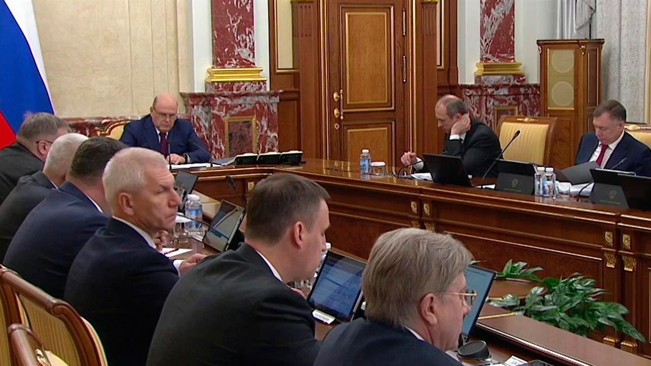 Правительство дополнительно направит аграриям почти 20 млрд рублей