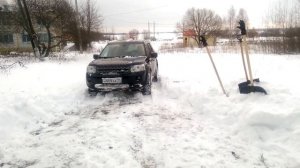 Как едет по снегу Ленд Ровер Фрилендер 2