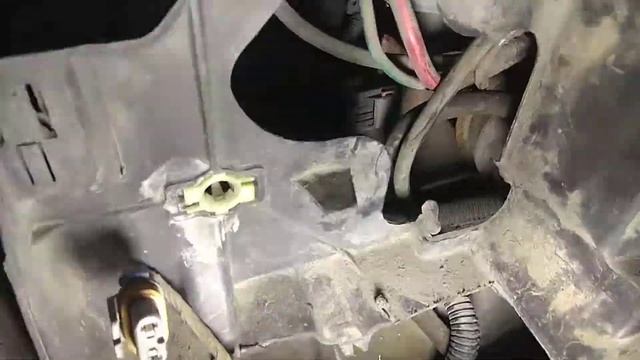 Ремонт вакуумного управления печкой Grand Cherokee Lаredo, замена реле вентилятора смотреть онлайн