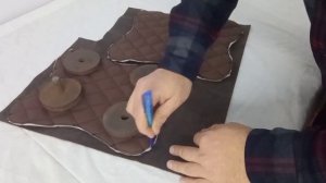 Подушки для подголовников из экокожи своими руками