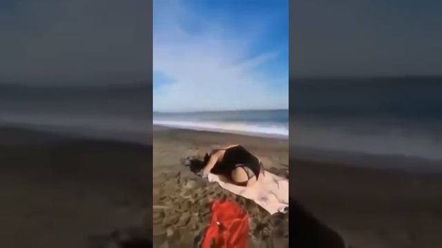 Учителка от Френската гимназия в Бургас практикува еротична йога смотреть онлайн