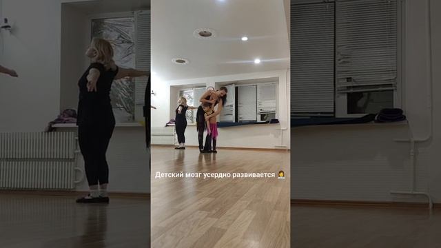 ВОСТОЧНЫЙ ТАНЕЦ С ПЛАТКОМ / УРОК / НАТАЛЬЯ ЛИСЕЕВА // BELLYDANCE TARHI /  @FLY_DANCE_PODOLSK