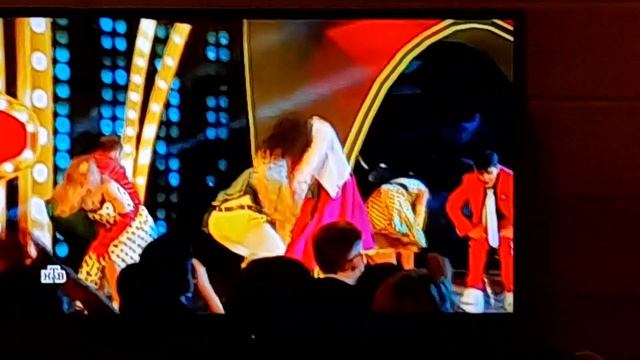 БАНАН МАСКА "МЫ ЛЮБИМ БУГИ -ВУГИ " смотреть онлайн