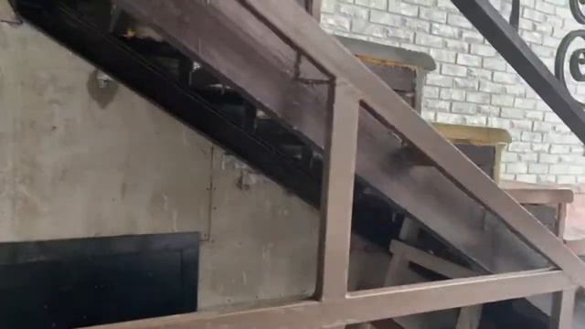 Производство сайдинга для отделки фасада дома зимой