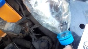 Обнаружил подсос воздуха через регулятор холостого хода.