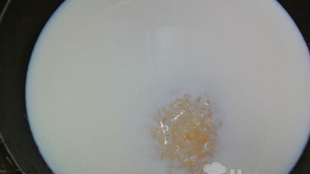 Каша молочная из длиннозерного риса в мультиварке