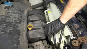 How to Replace Radiator Cooling Fan 2003-08 Toyota Matrix