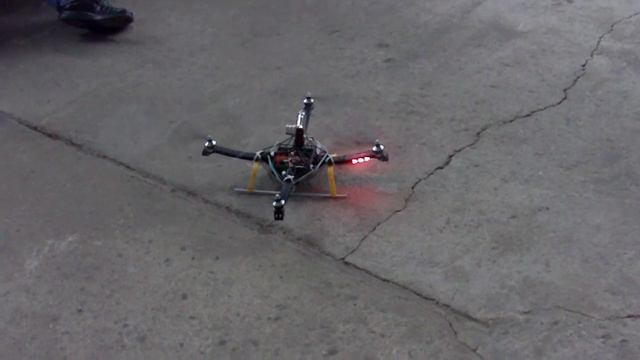 Mike's Quadrocopter смотреть онлайн