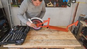 КЛАССНАЯ и ПРОСТАЯ ИДЕЯ из старого велосипеда. Не вздумай выбрасывать !