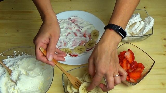 Зефирный торт без выпечки. Торт с зефиром клубникой бананом