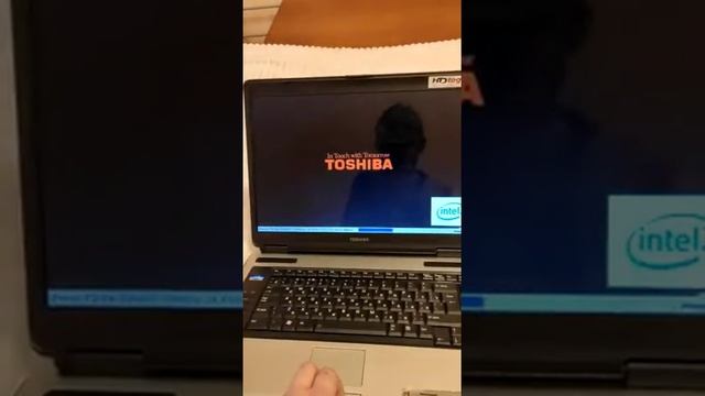 обзор на ноутбук Тошиба смотреть онлайн