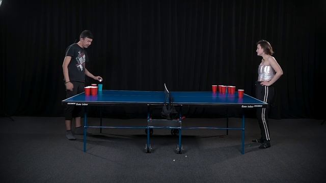 Страх понг | Незнакомцы играют в бирпонг на желания | Мадияр и Диана | Чикипау смотреть онлайн