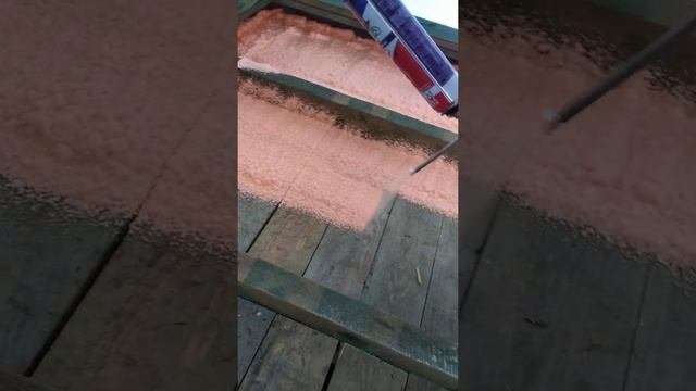 напыляемый утеплитель
