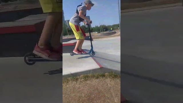 ОБУЧАЛКА КАК ВЛЕТАТЬ И СКАТЫВАТЬ В СКЕЙТ-ПАРКЕ В ГОРОДЕ ОБНИНСК смотреть онлайн