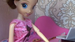 БЕЗДОМНЫЙ МАКС И НОВЫЙ ДРУГ! ВОТ ЭТО ПОВОРОТ Катя и Макс веселая семейка смешной сериал живые куклы
