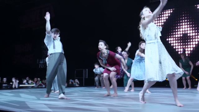 'A Case of Suspicion' - Choreographed by Laura Gibson - Move It 2016 смотреть онлайн